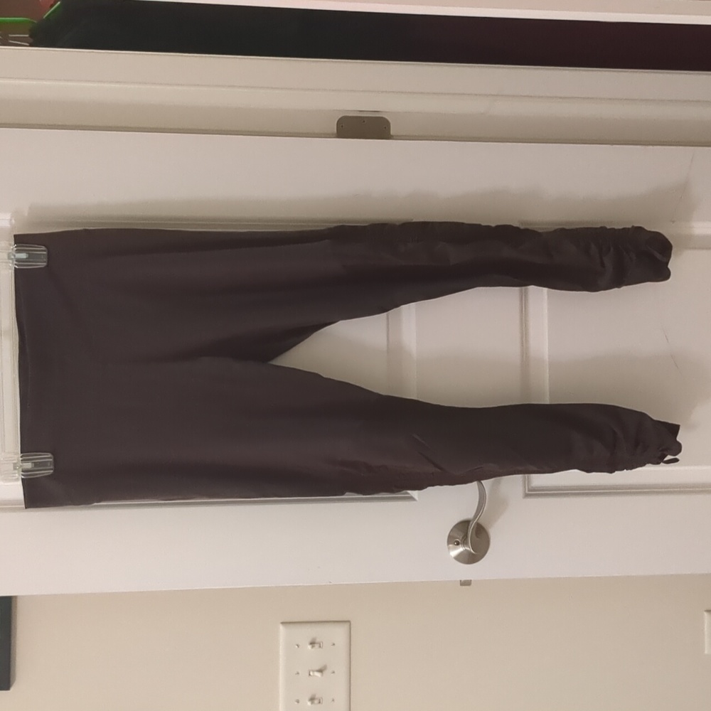 Brown Fabletics adjustable length leggings